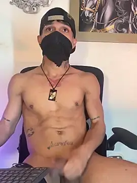 Stripchat Live Sex of CRAZY-BOY99