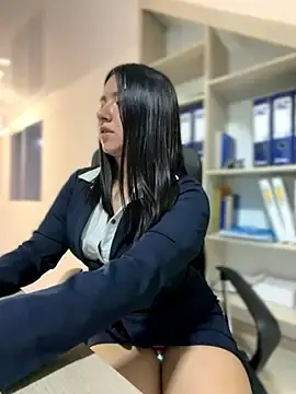 Stripchat Sex Cam of VAL_PRINCESS