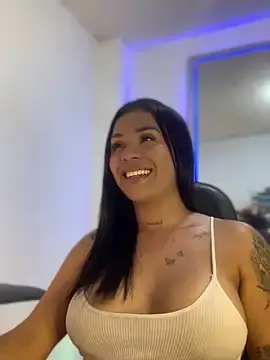 Stripchat Live Sex Cam of tinalove7