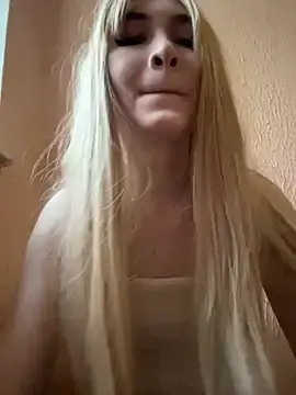 Stripchat Watch Live Sex Cams of MarlboroWeb