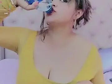 Stripchat Free Live Porn of vintoria_cherry