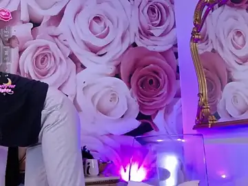 Stripchat Free Live Porn of HessaHessy