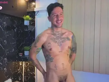 Stripchat Live Sex of MR_EITHAN