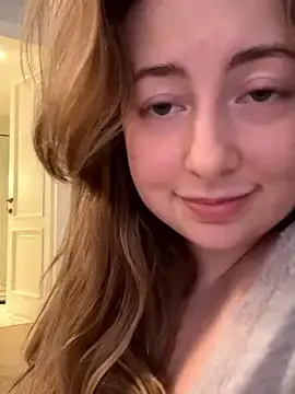 Stripchat Free Live Porn of curvyflawless