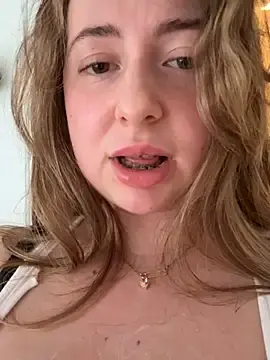 Stripchat Free Live Porn of curvyflawless