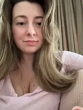 Stripchat Best Webcam of curvyflawless