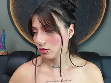 Stripchat Adult Video Chat of miss_sharlotte18