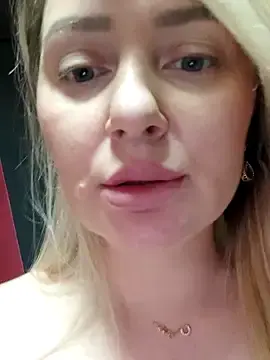 Stripchat Sex Chat of LadyLolyPop_