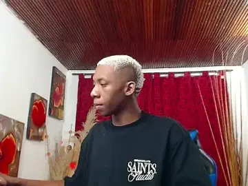 Stripchat Nude Webcam of Miilo18