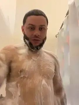 Stripchat Free Porn Cam of Tu_PaPi_Favorito