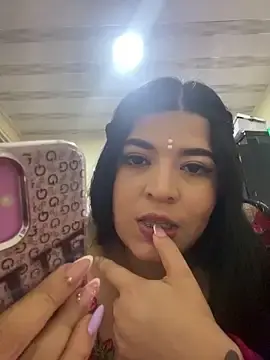 Stripchat Live Sex Cam of Vliacoooper2