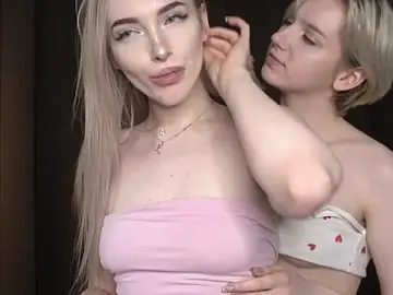 Stripchat Sex Cam of MaeEversley