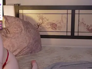 Stripchat Live Sex Cam of MaeEversley