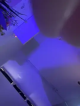 Stripchat Adult Webcam of Sofy_Brm