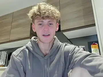 Stripchat Sex Cam of DominantAlex18