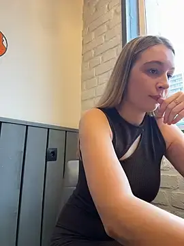 Stripchat Best live sex cam show of SashaCatt