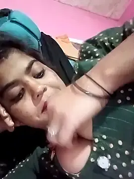 Stripchat Live Sex Cam of Crazy_Beby143