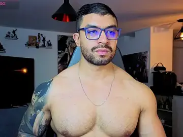 Stripchat Watch Live Sex Cams of Michael_Diamond