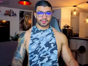 Stripchat Adult Video Chat of Michael_Diamond