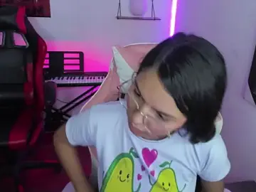 Stripchat Live Porn of jessi_and_boy