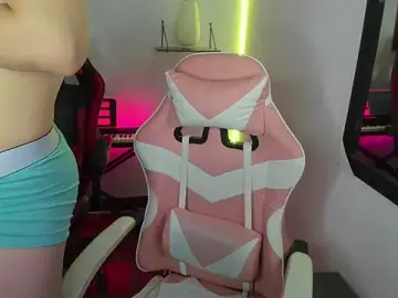 Stripchat Free Porn Cam of jessi_and_boy