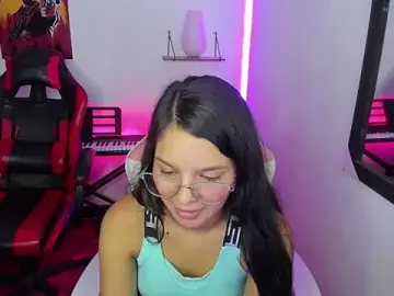 Stripchat Nude Webcam of jessi_and_boy