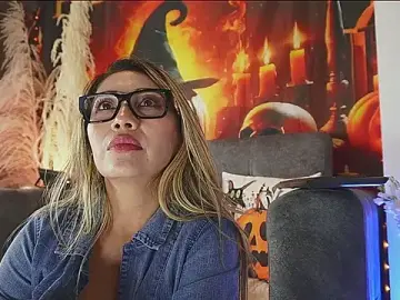 Stripchat Watch Live Sex Cams of Amelia_LOV
