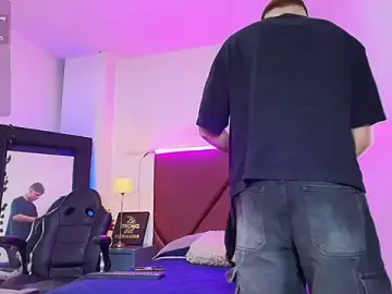 Stripchat Sex Cam of Lucass_love