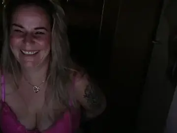 Stripchat Adult Video Chat of MystiqueMaven