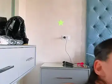 Stripchat Nude Webcam of Theowonder