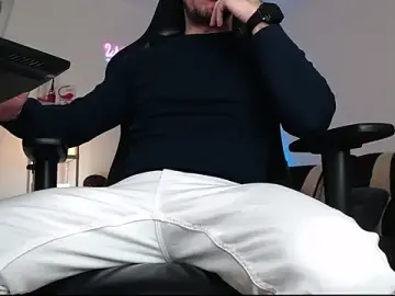 Stripchat Watch Live Sex Cams of marioslim