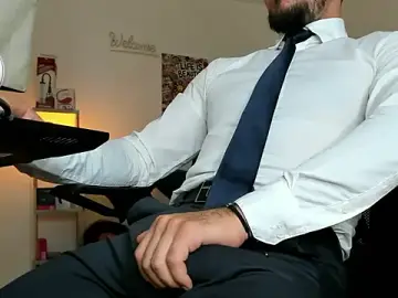 Stripchat Live Sex Cam of marioslim