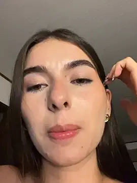 Stripchat Adult Video Chat of Coralinee_01