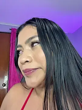 Stripchat Best Webcam of LunaaRosse