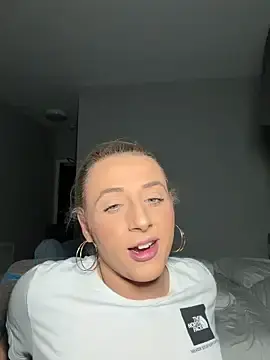 Stripchat Adult Webcams of Strongqueen