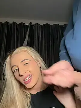 Stripchat Sex Cam of Strongqueen