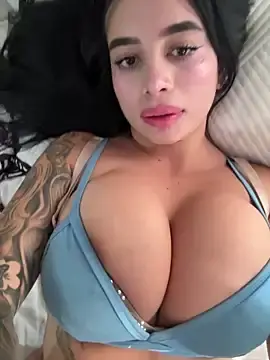 Stripchat Free Porn Cam of perla_kem_