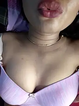 Stripchat Live Sex Cam of vanireddy_telugu143
