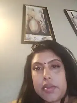 Stripchat Live Porn of Indian_GlowingMiax