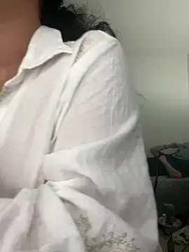 Stripchat Live Sex Cam of katy_nour