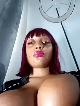 Stripchat Free Live Porn of Busty_Bambi