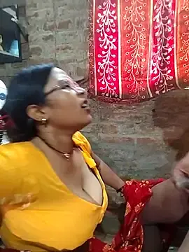 Stripchat Adult Webcam of Hey_Shiri_Bhabhi