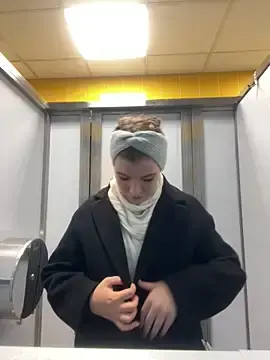 Stripchat Best live sex cam show of Holy_Tereza