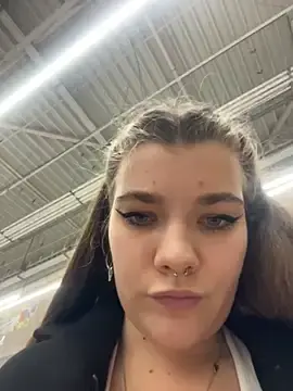 Stripchat Sex Cam of Holy_Tereza