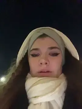 Stripchat Free Porn Cam of Holy_Tereza