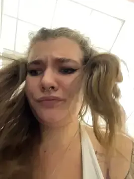 Stripchat Adult Video Chat of Holy_Tereza