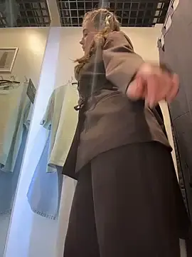 Stripchat Adult Video Chat of Holy_Tereza