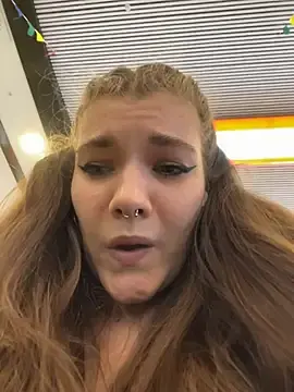 Stripchat Nude Webcam of Holy_Tereza