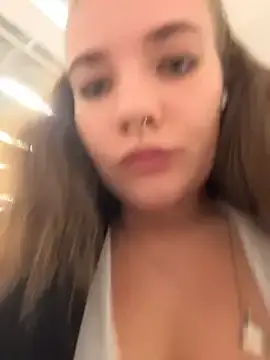 Stripchat Adult Video Chat of Holy_Tereza