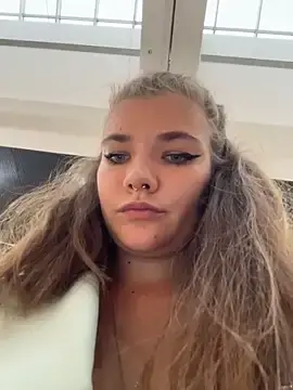 Stripchat Best live sex cam show of Holy_Tereza